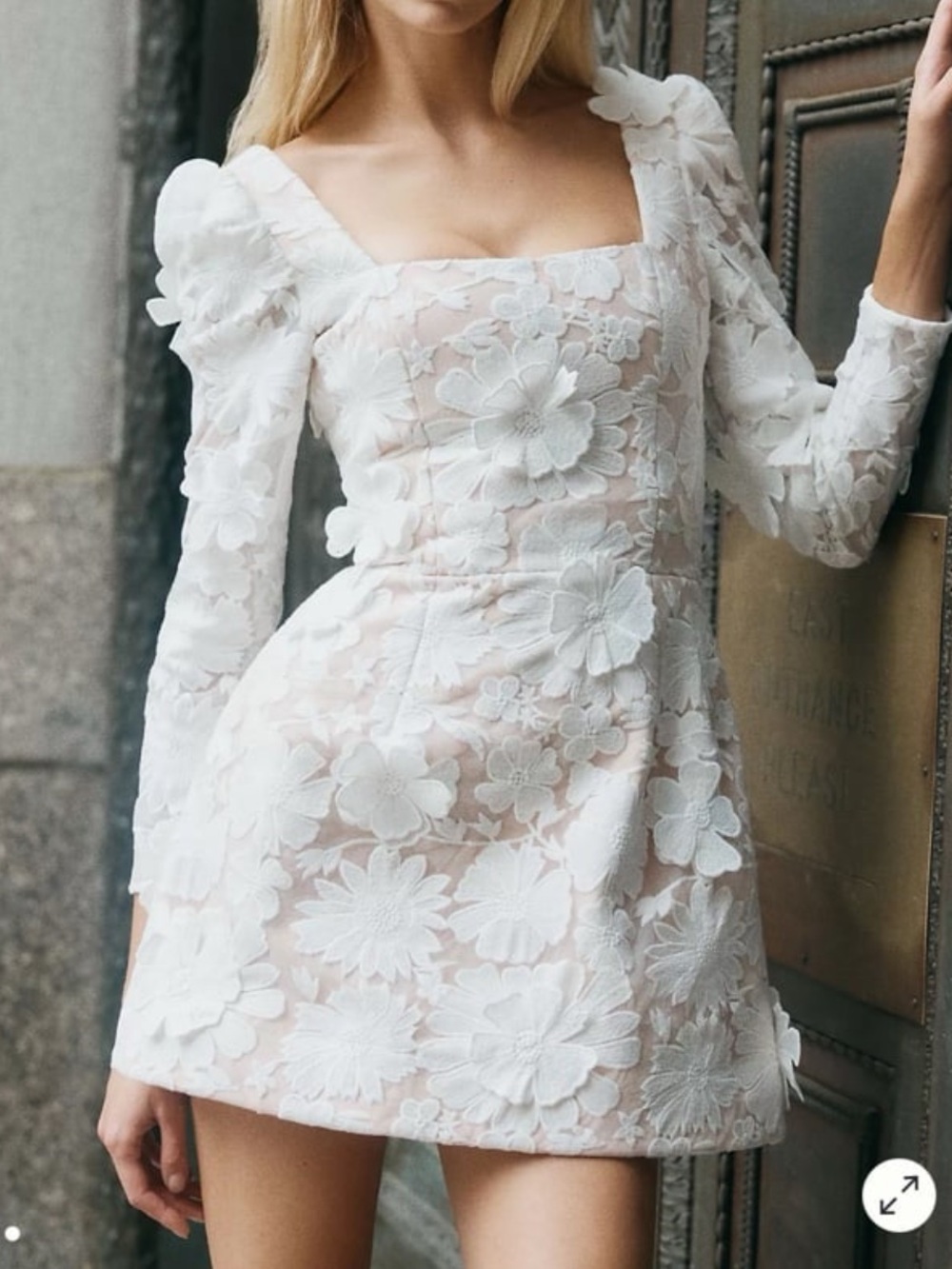 HELSI Elegant White Floral Lace Mini Dress Size Small